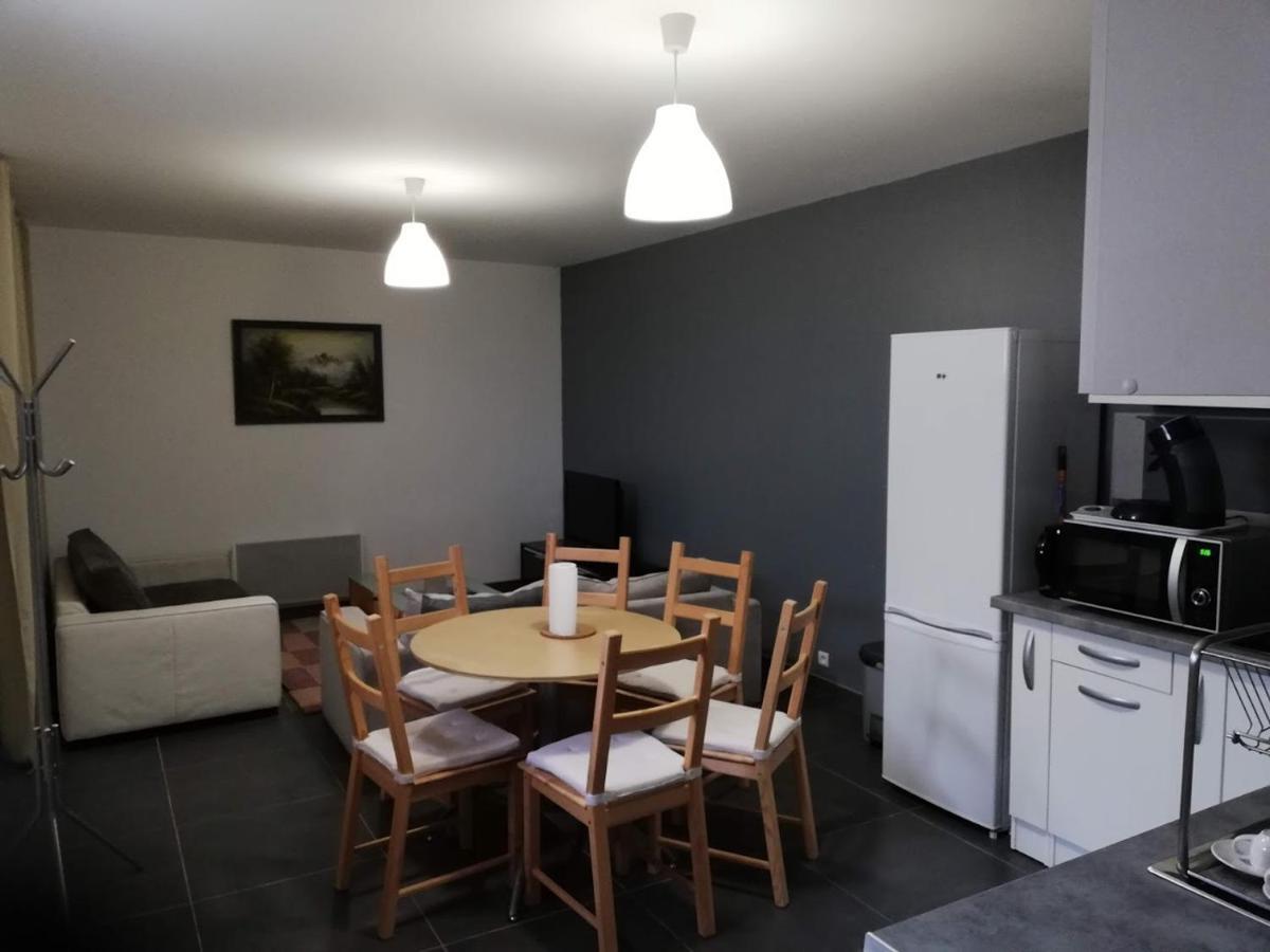 Maison Duplex & Appartement Sur Cour La Ferté-Gaucher Exteriér fotografie